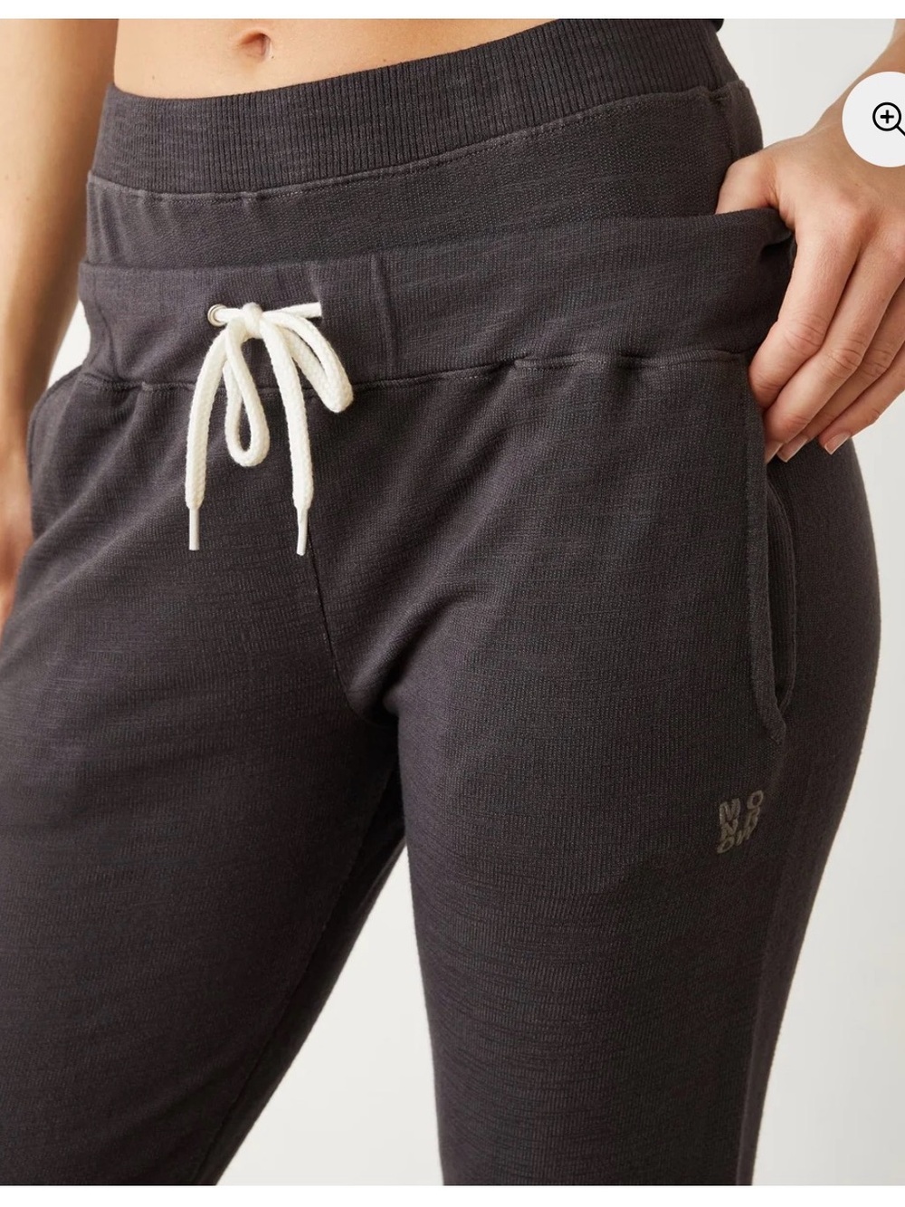 Monrow Jogger Double waist layered detail, drawstring waistband. Medium